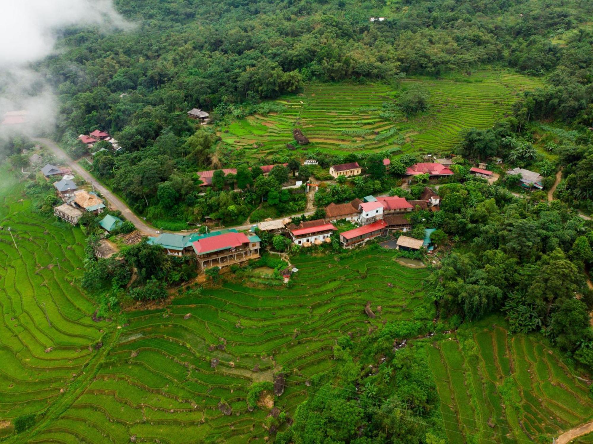 Oh Pu Luong Homestay Huong Ba Thuoc Exterior photo